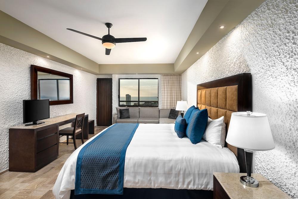 El Cid El Moro Beach Hotel