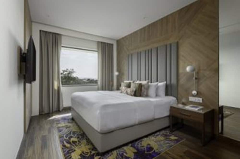 Vivanta Mangalore Oldport Road - Formerly Known as Taj Manjarun