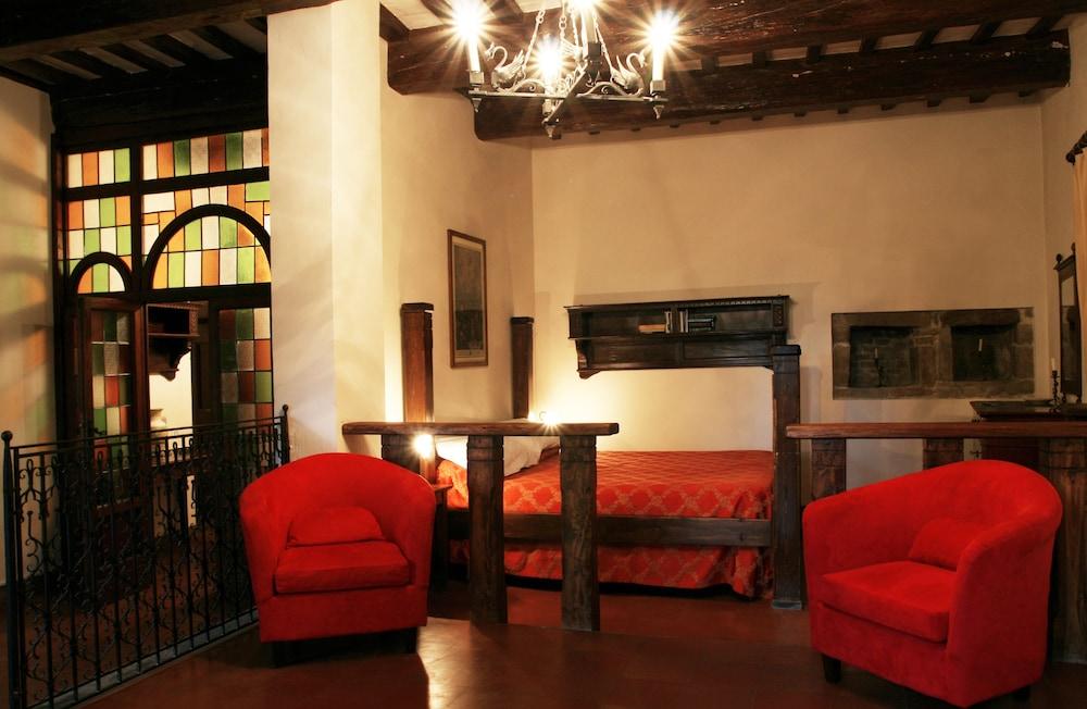 Castello Di Petroia Relais