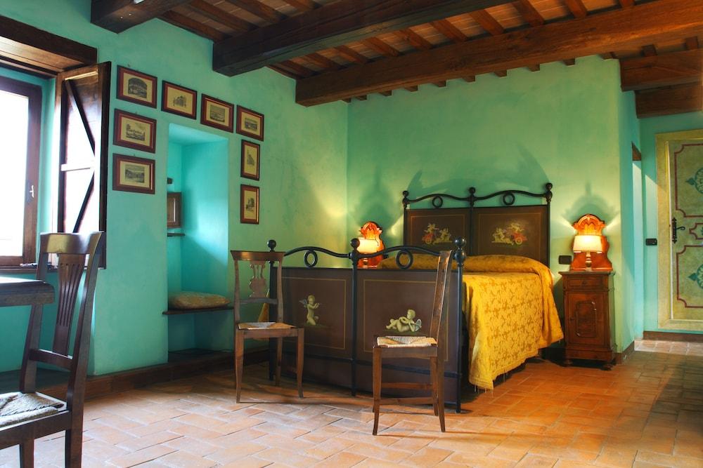 Castello Di Petroia Relais