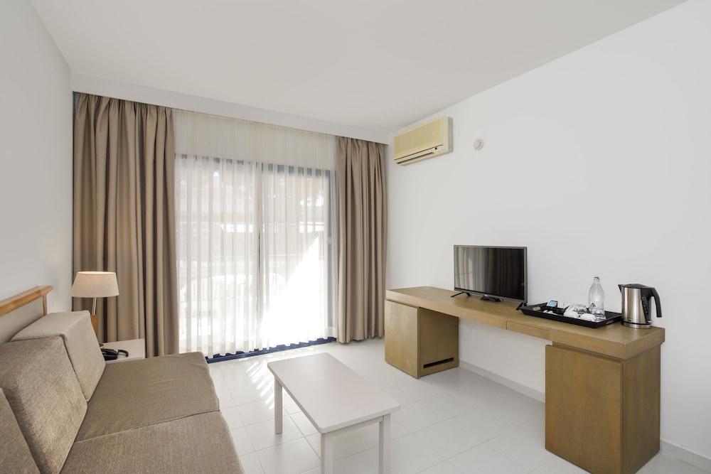 Sol Sancti Petri Apartamentos