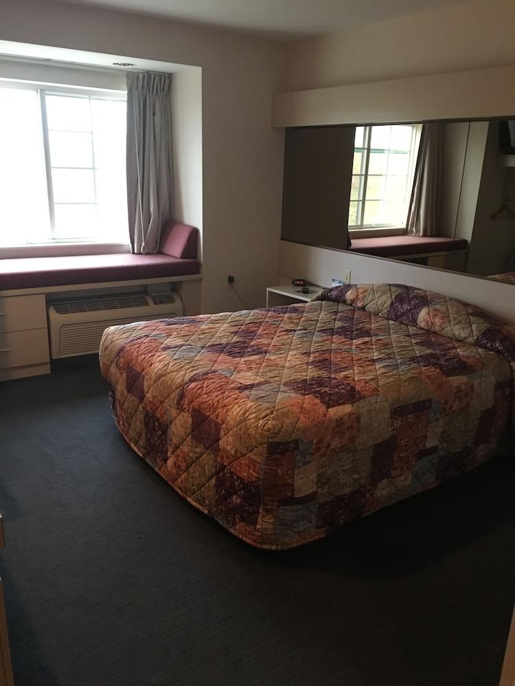 Microtel Inn by Wyndham Champaign