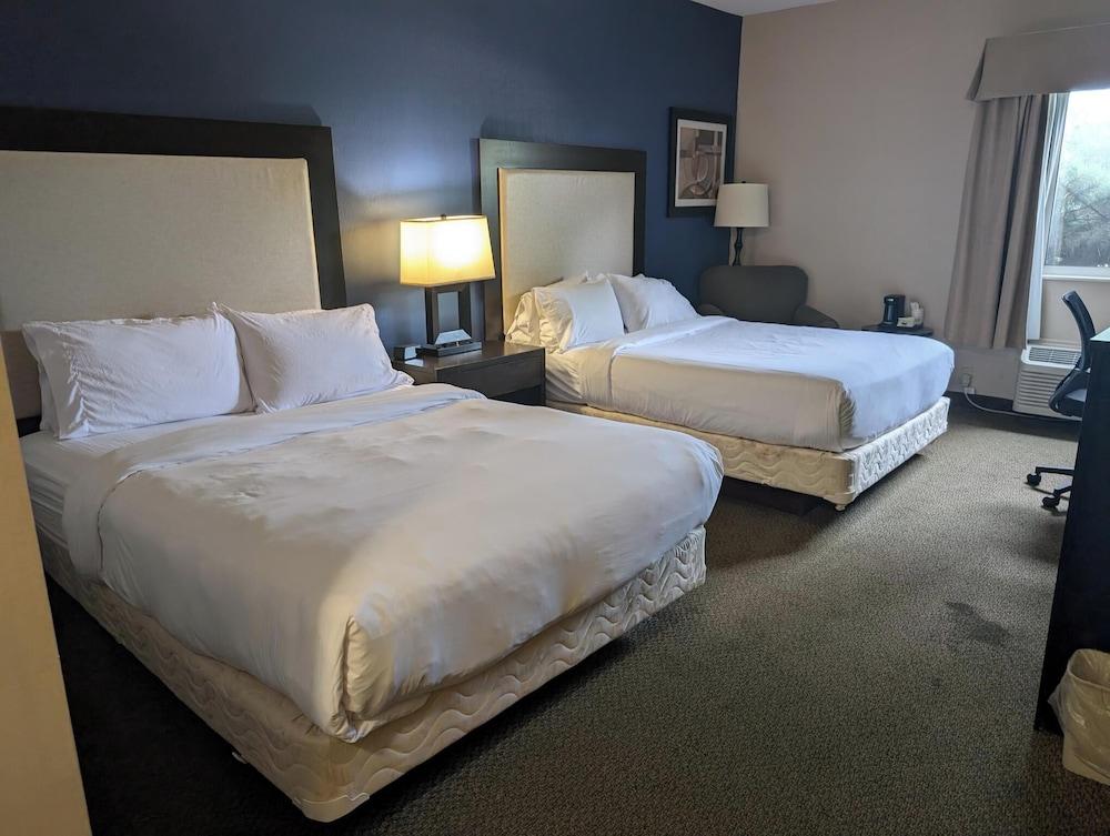 Wingate by Wyndham Ashland