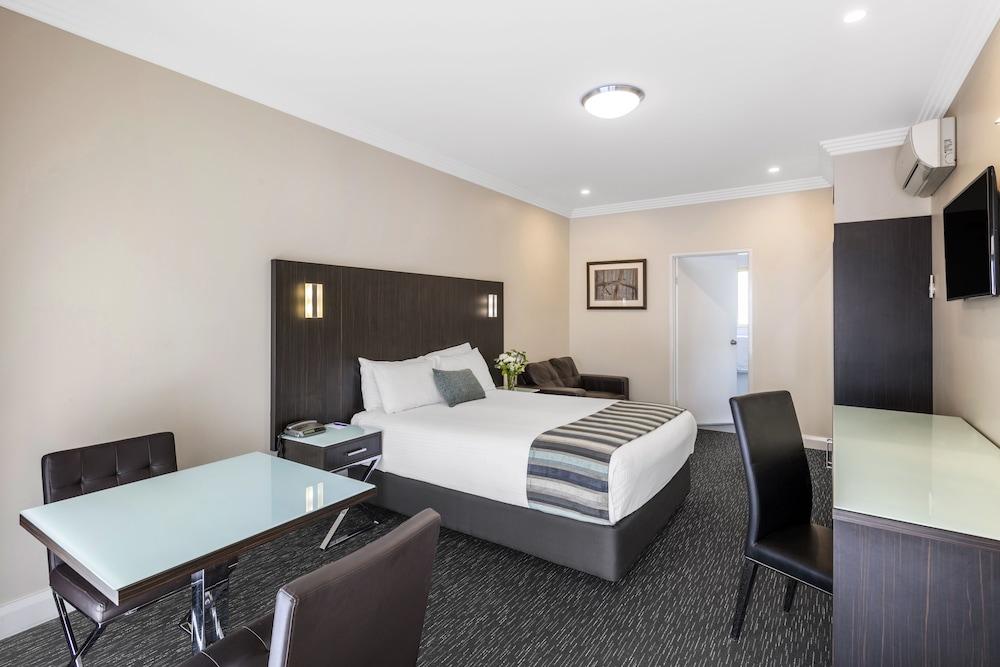 Mercure Goulburn