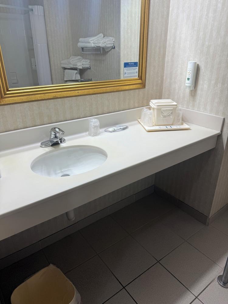 Quality Inn & Suites Manistique