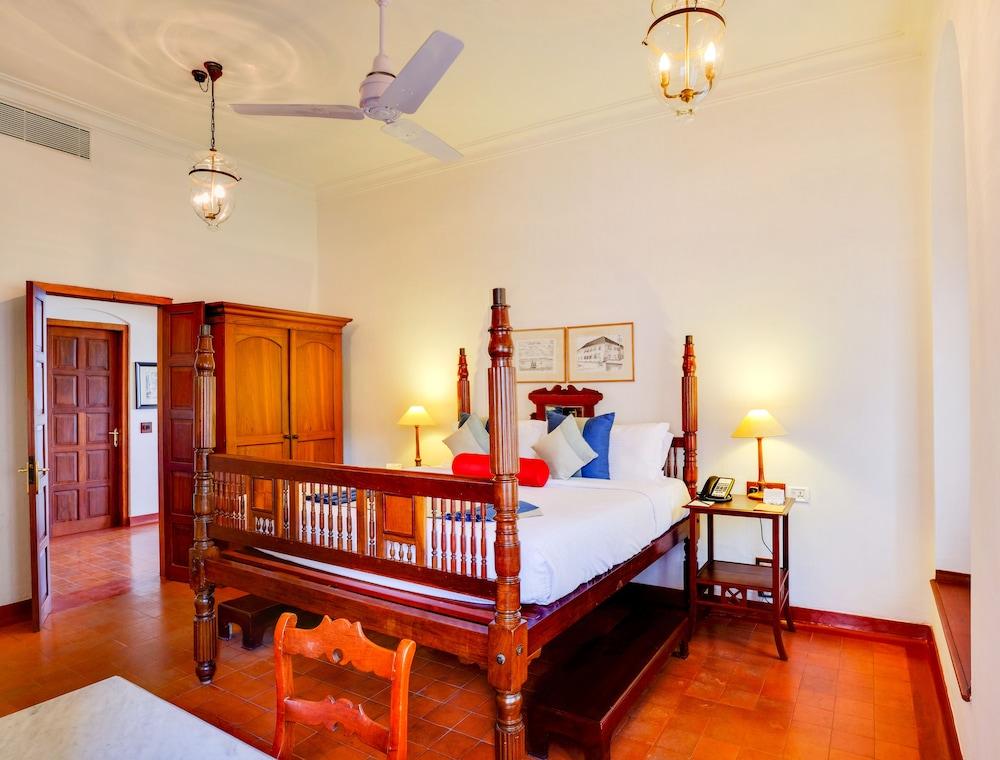 Brunton Boatyard - Cgh Earth