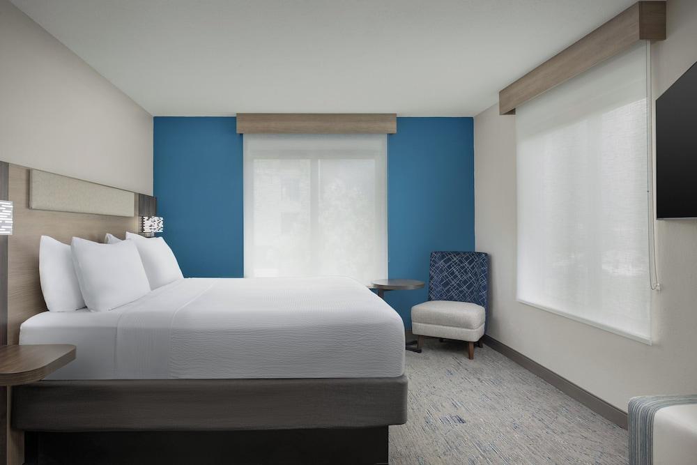 Holiday Inn Express & Suites Superior by IHG