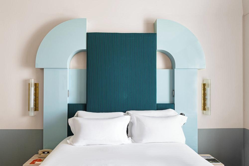 Regina Experimental Biarritz