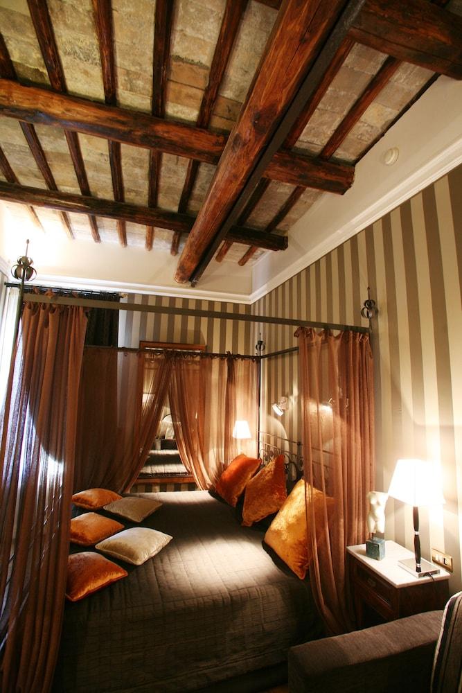 The Inn at the Spanish Steps