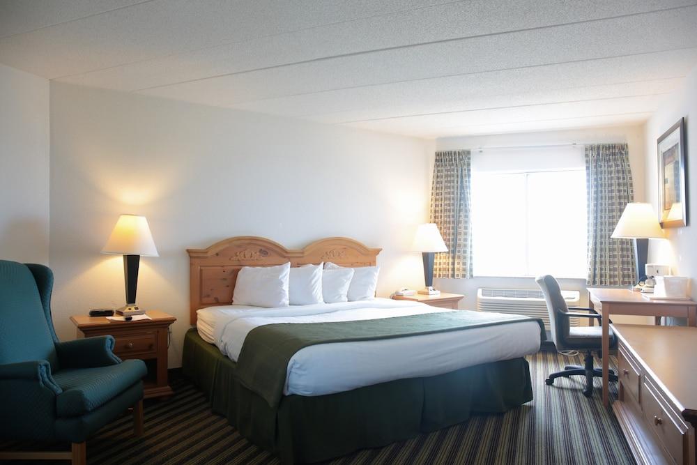 American Inn and Suites