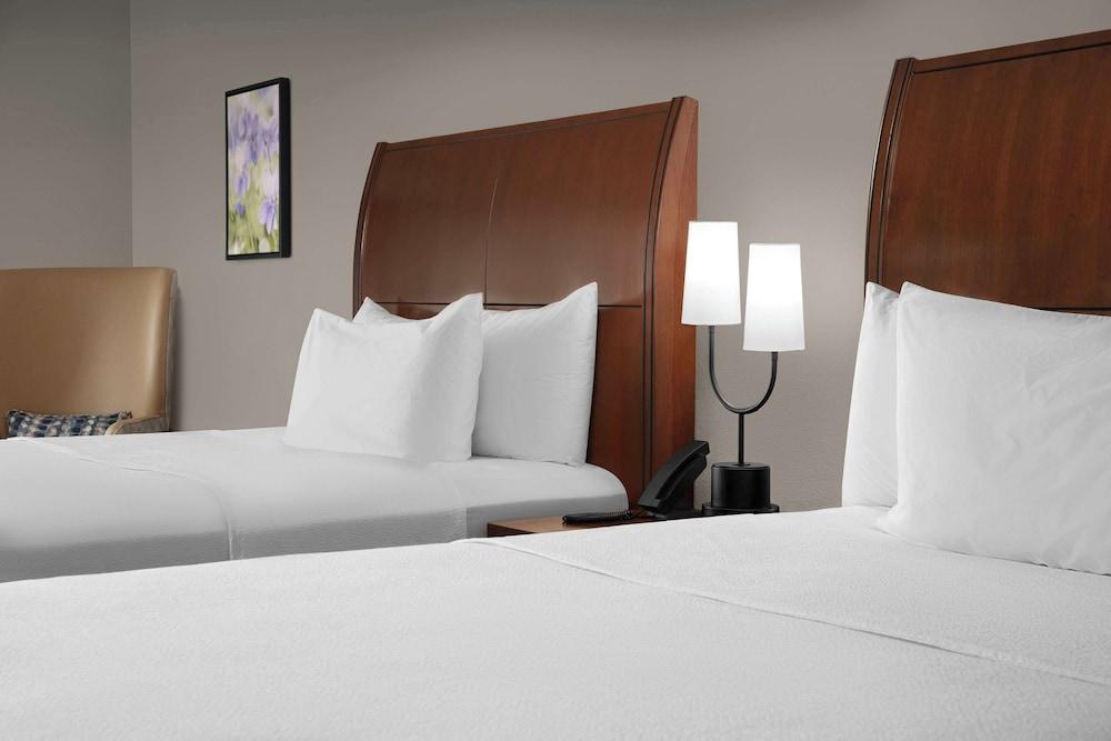 Hilton Garden Inn Hoffman Estates