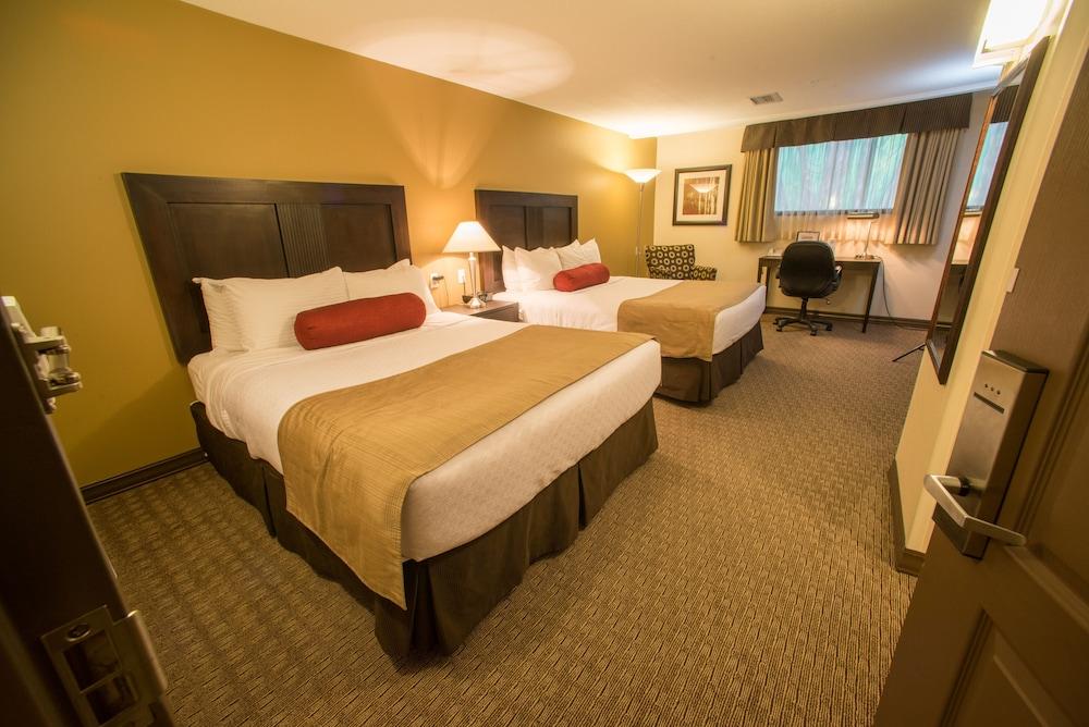 Best Western Plus Baker Street Inn