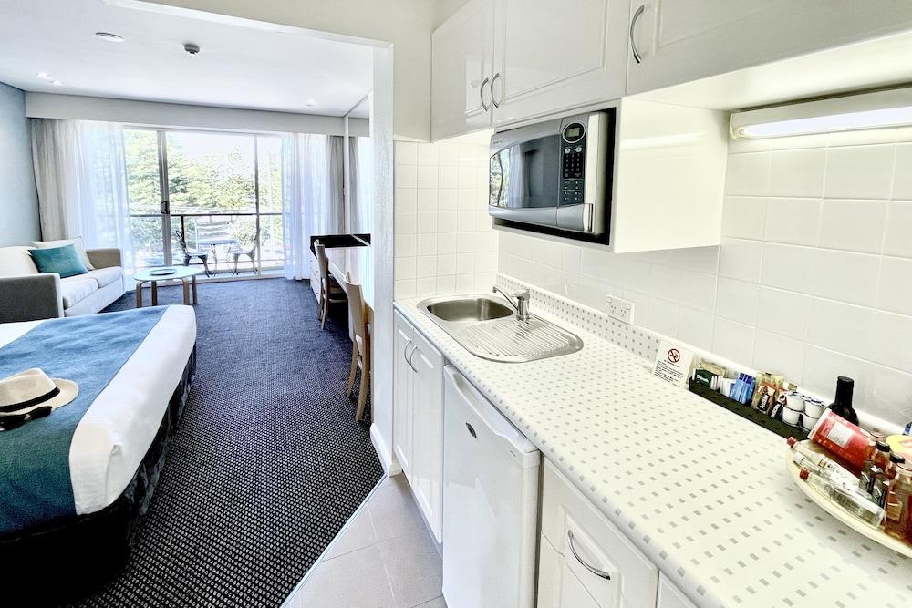Coogee Sands Hotel and Apartments