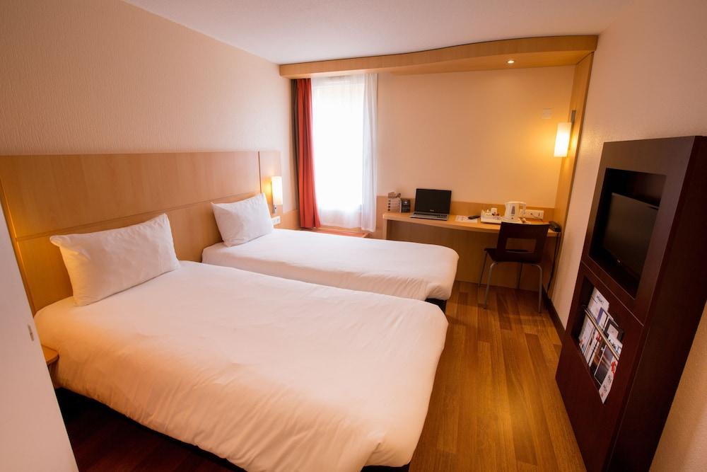 ibis Cherbourg La Glacerie