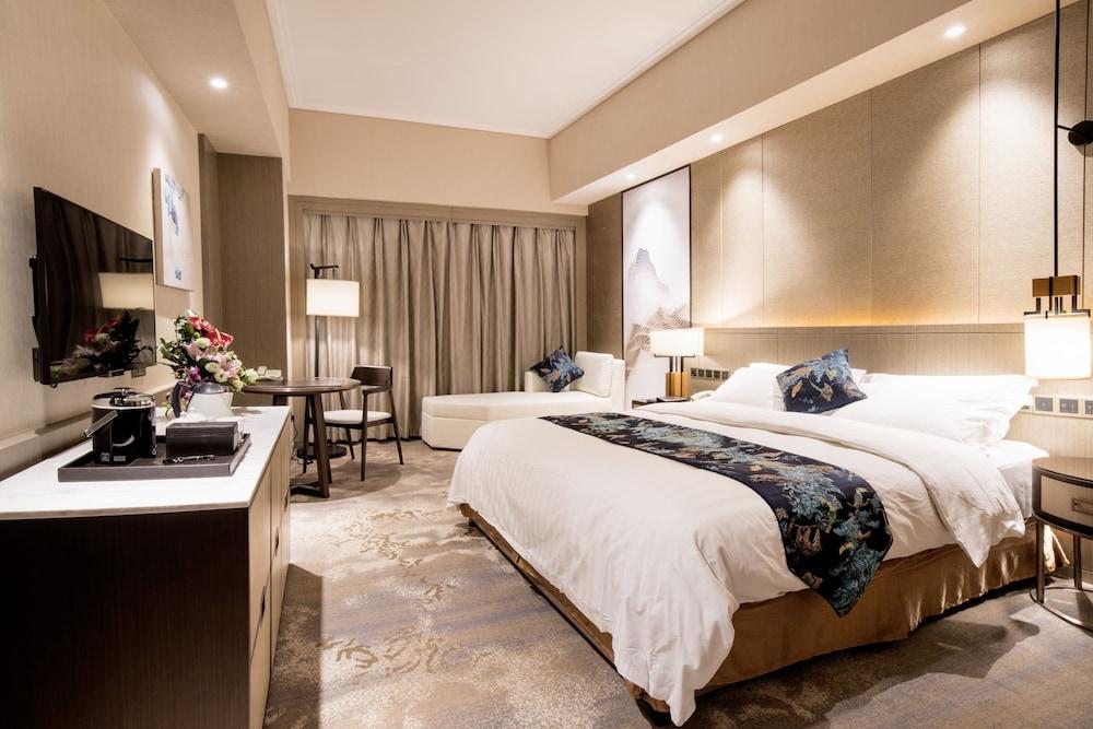 Jin Jiang Pine City Hotel