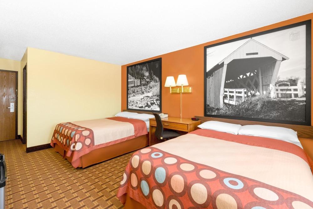 Super 8 by Wyndham Boone