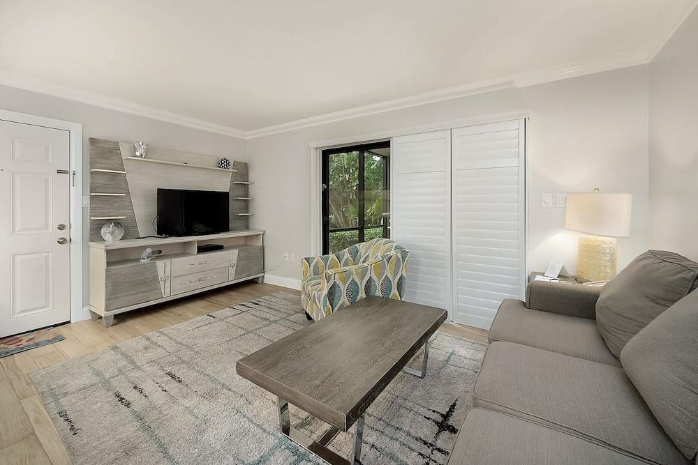 Sanibel Moorings Condo Resort