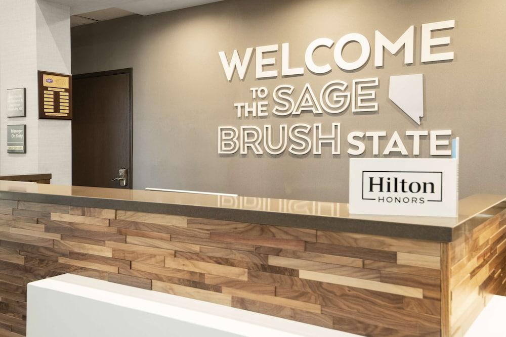 Hampton Inn & Suites Las Vegas-Henderson