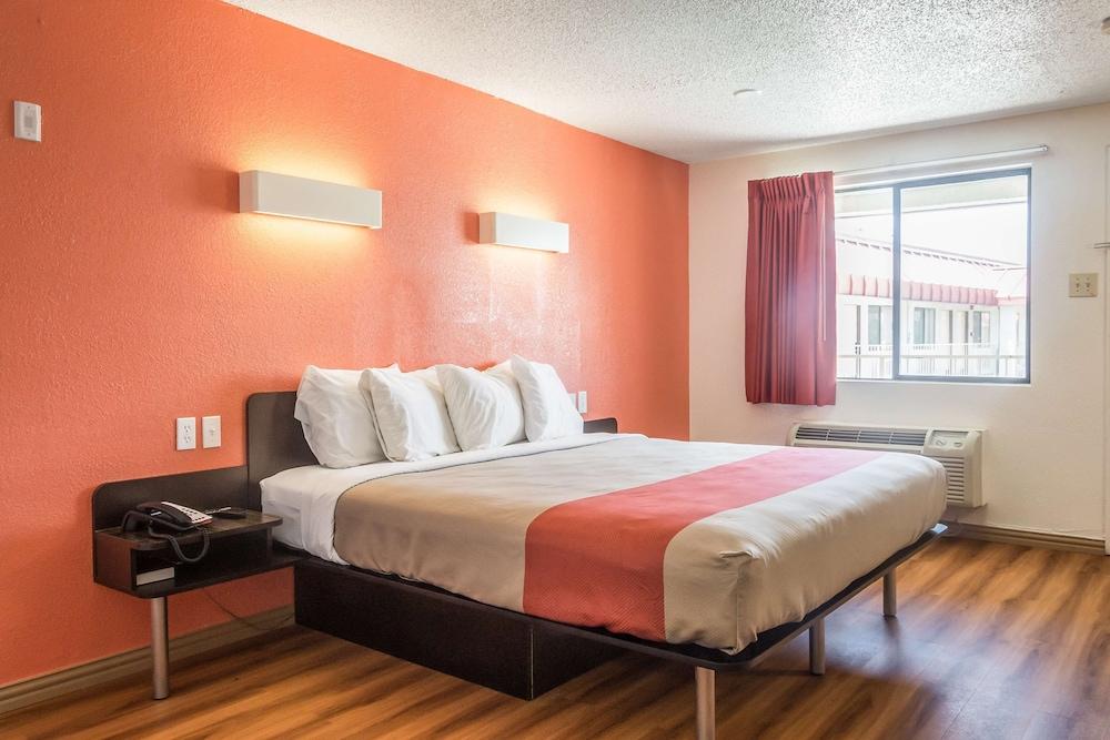 Motel 6 Mesquite, TX - Rodeo - Convention Ctr
