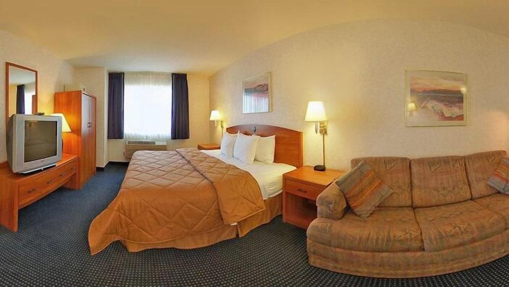 Quality Inn Lakeville North