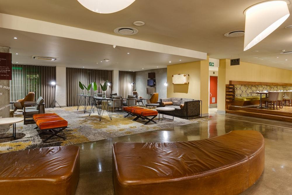 Garden Court Victoria Junction