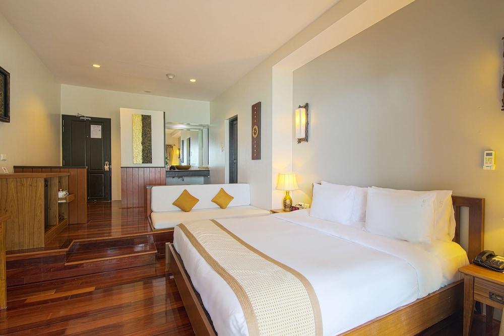 Phi Phi Holiday Resort