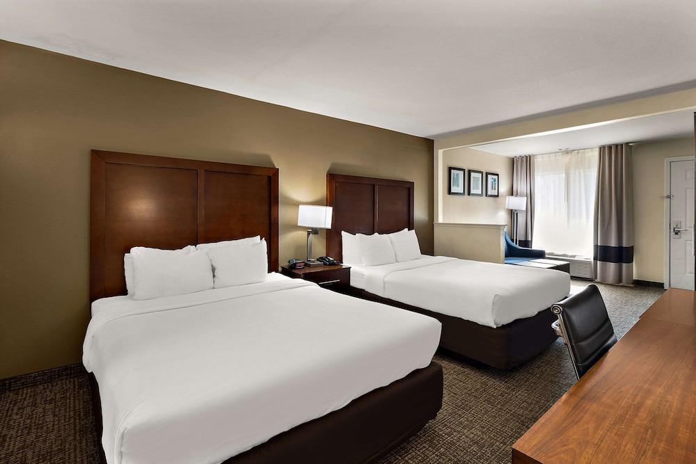 Comfort Inn & Suites Sequoia/Kings Canyon