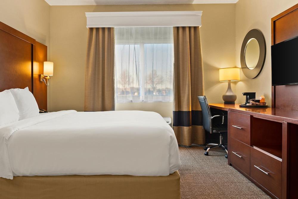 Comfort Suites Saginaw North