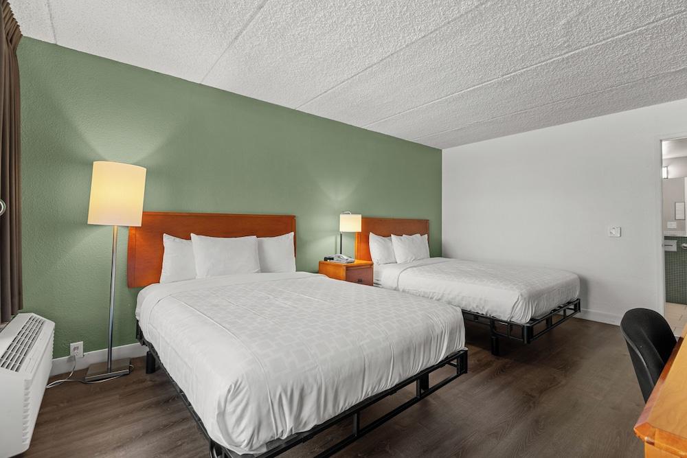 Vagabond Inn Executive Old Town