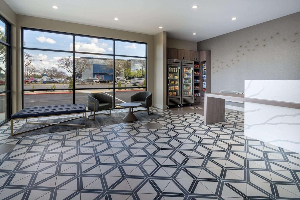 Ramada by Wyndham Modesto Yosemite Area