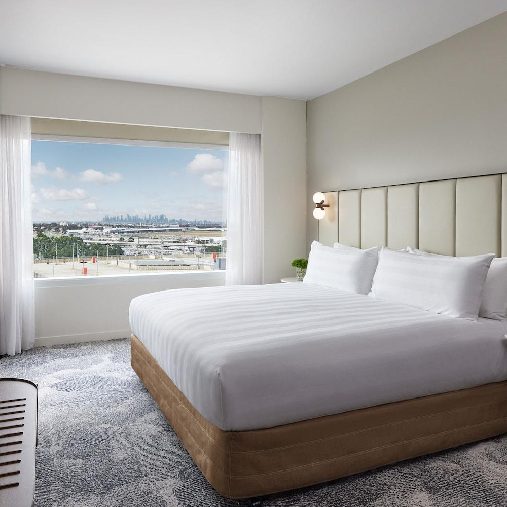 PARKROYAL Melbourne Airport