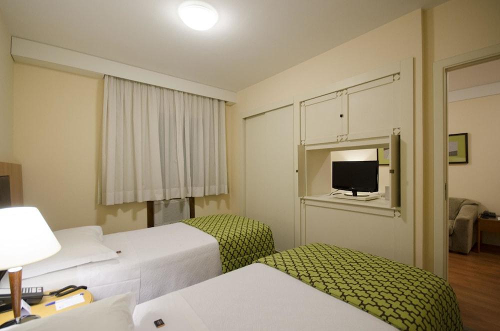 Estanplaza Nacoes Unidas