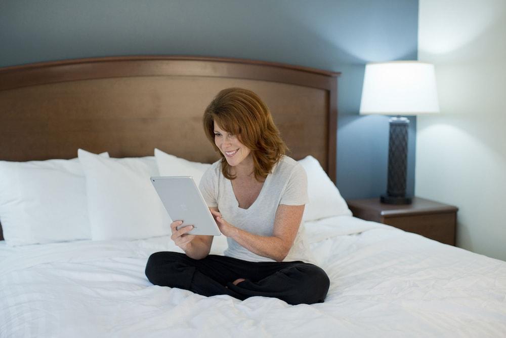 AmericInn by Wyndham Sheboygan