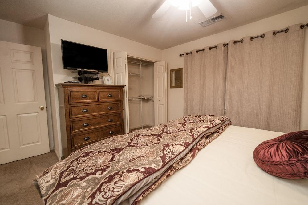 Pointe Royale Condominium Resort & Golf Course