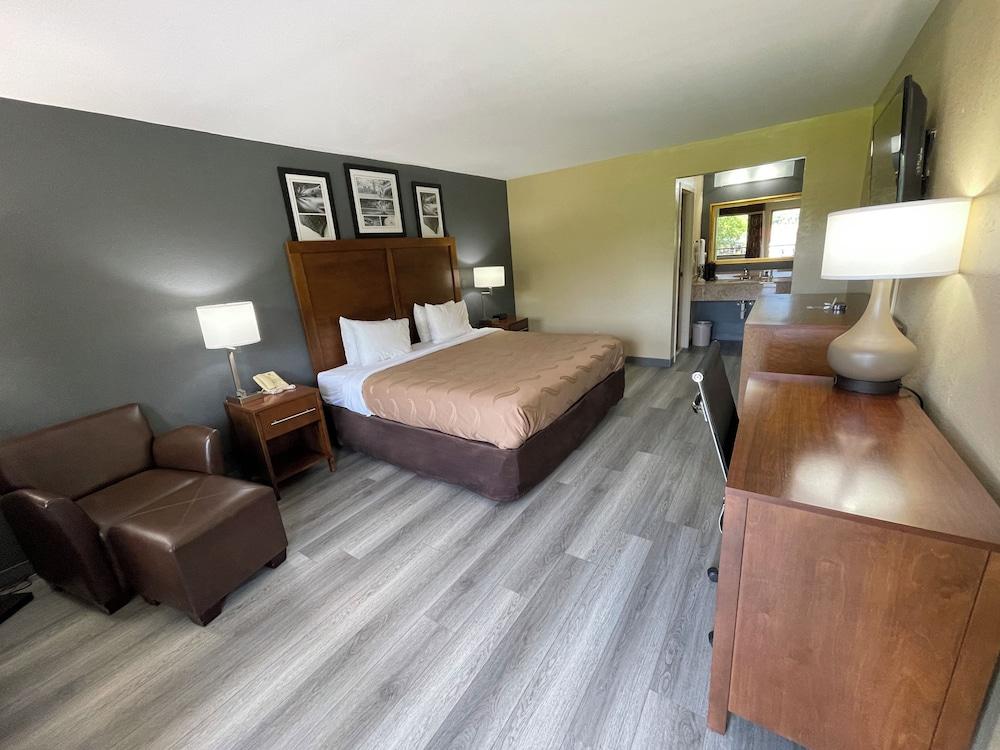 Quality Inn Kenly I-95