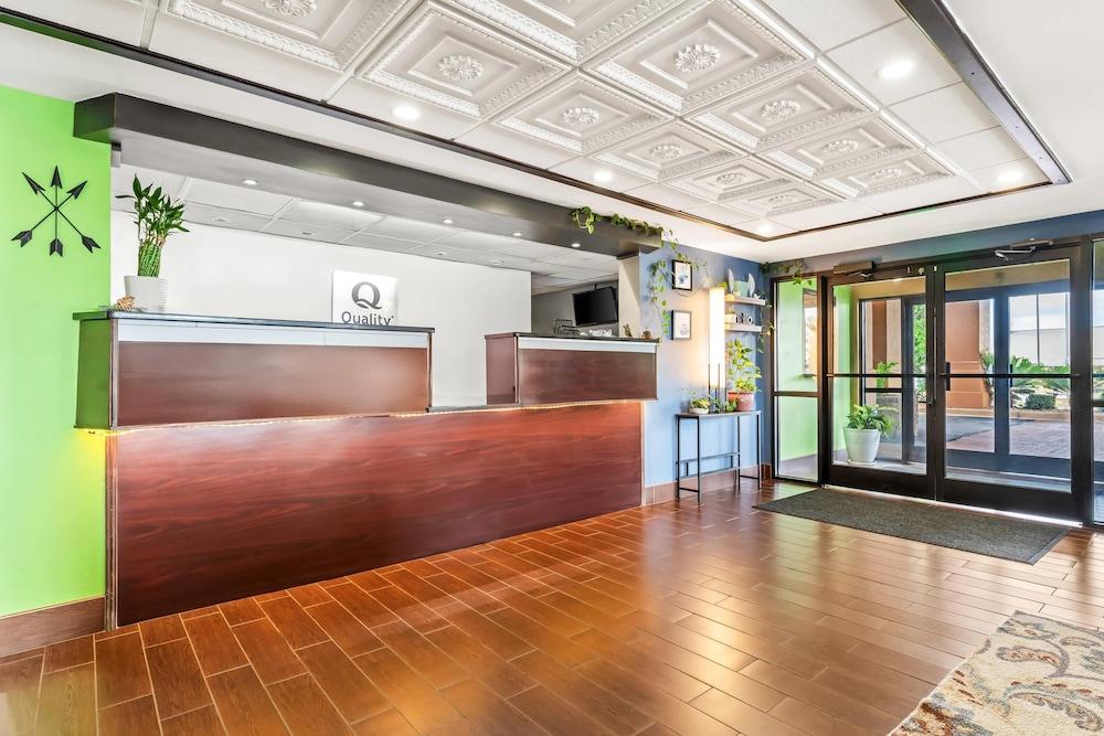 Quality Inn & Suites near Robins Air Force Base