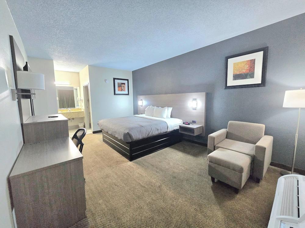 Quality Inn Fort Campbell