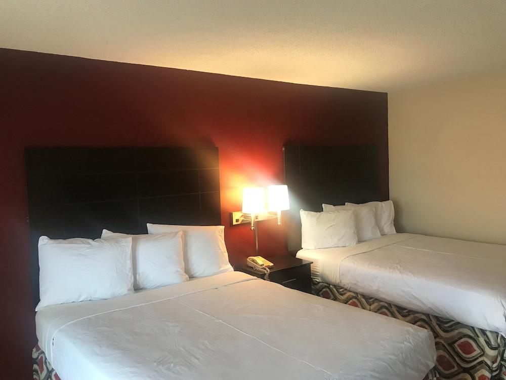 Red Roof Inn & Suites San Angelo