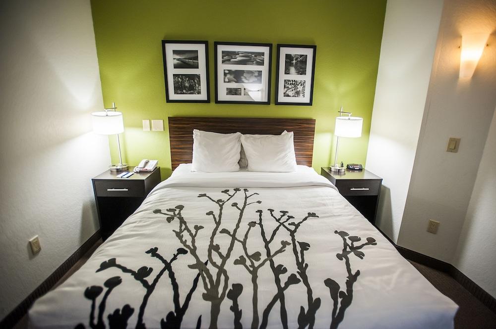 Sleep Inn Midland - Bay City West