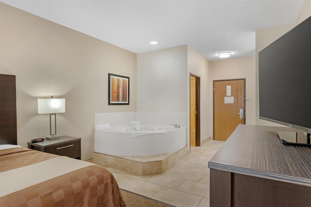 Best Western Teal Lake Inn