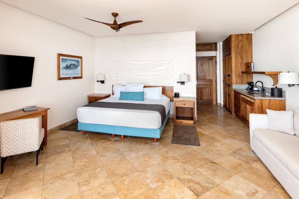 Cabo Surf Hotel & Spa