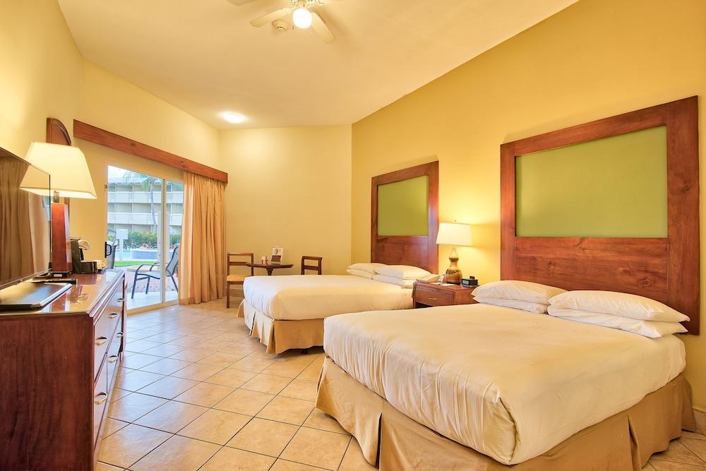 Fiesta Resort Central Pacific - All Inclusive