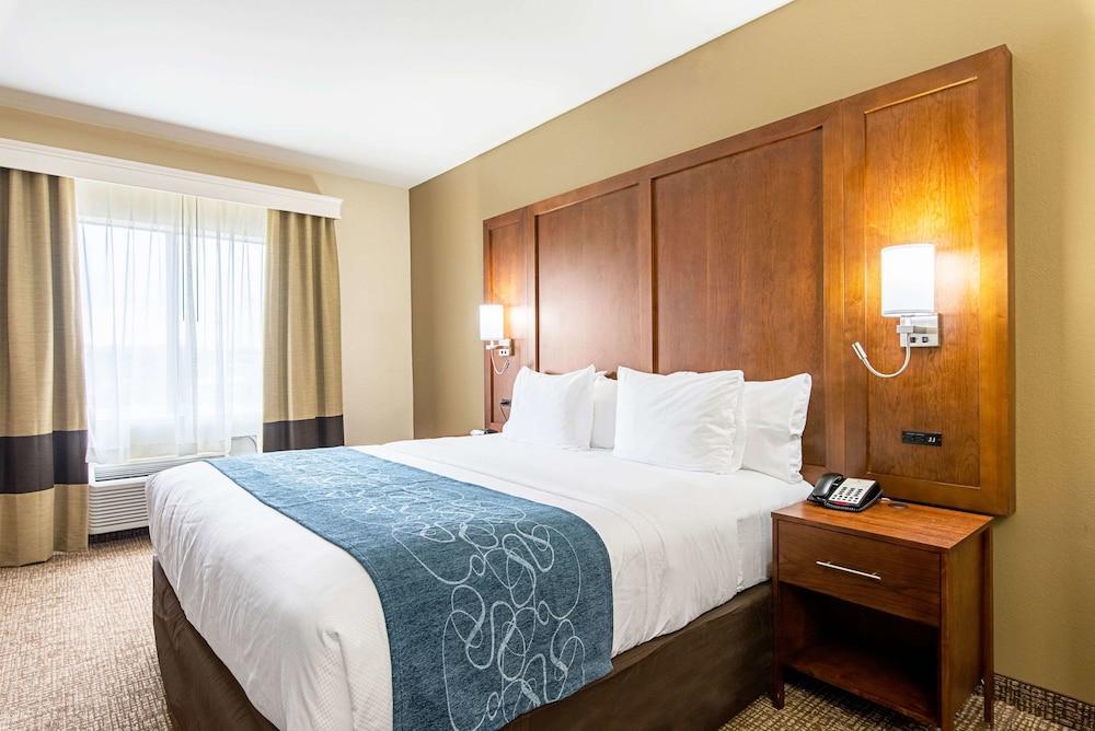 Comfort Inn & Suites Pine Bluff