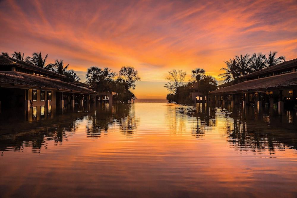 JW Marriott Phuket Resort & Spa