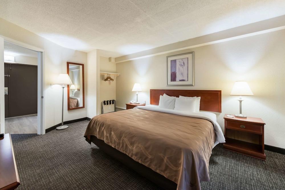 Quality Inn Bradley - Bourbonnais