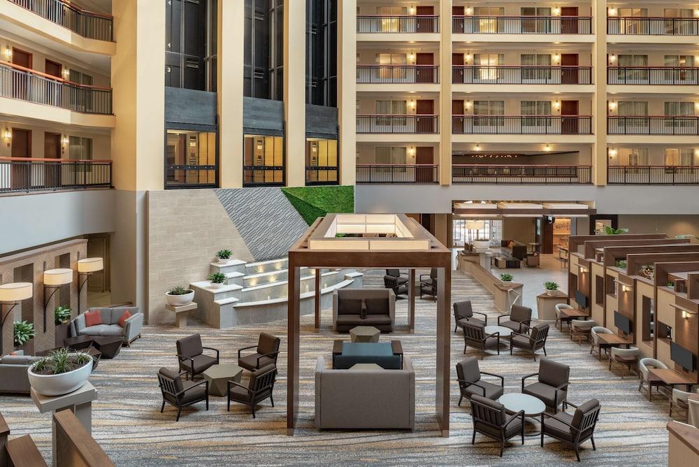 Embassy Suites by Hilton Cleveland Rockside