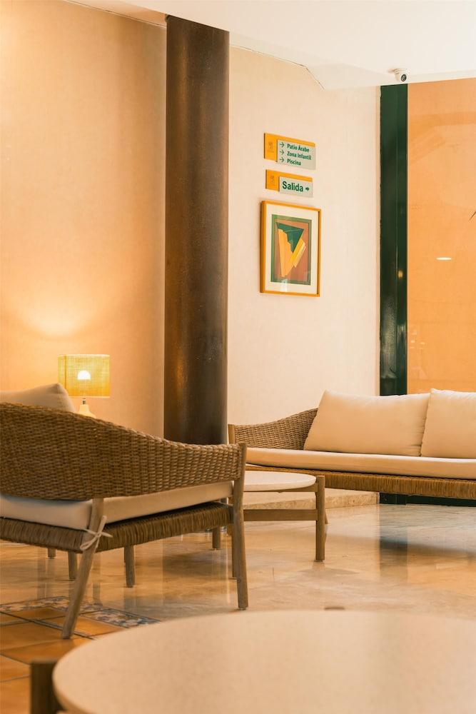 Hotel Port Jardín Milenio