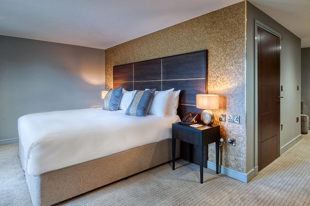 Aldwark Manor Estate