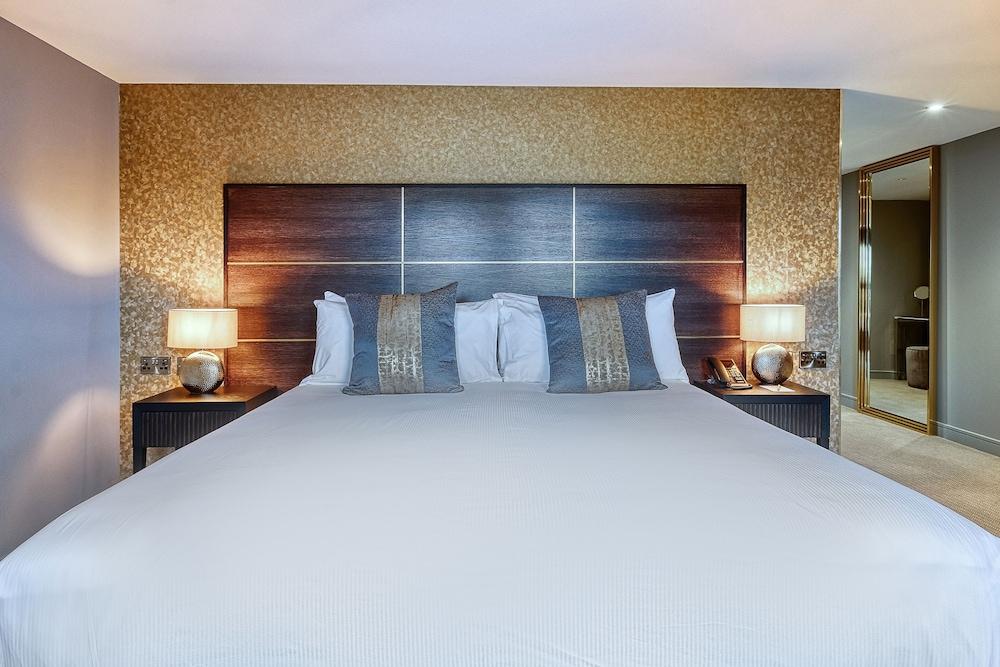 Aldwark Manor Estate