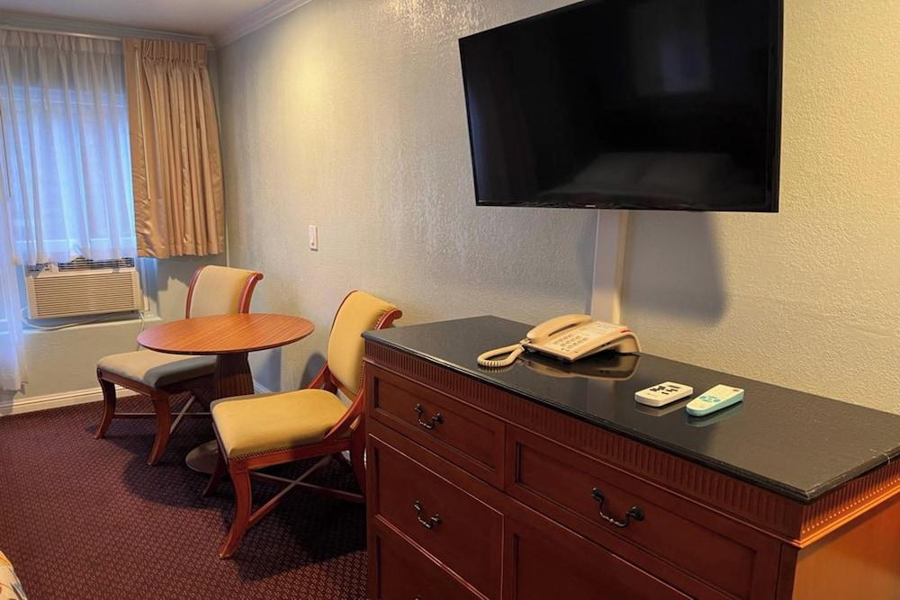 Islander Motel Santa Cruz